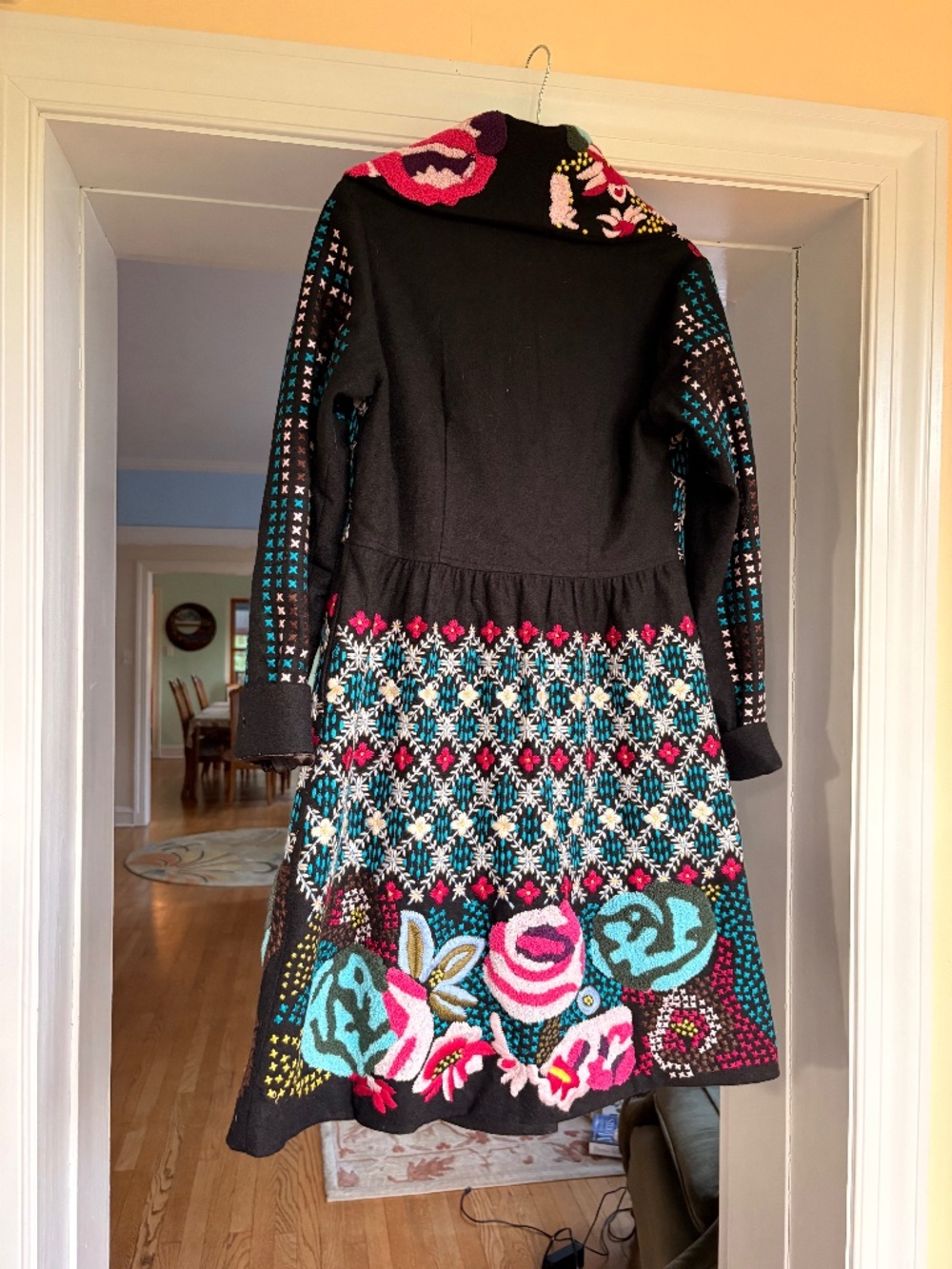 Anthropologie Hazel Wool Embroidered Tapestry Style Floral Rose Coat XL - Picture 2 of 2